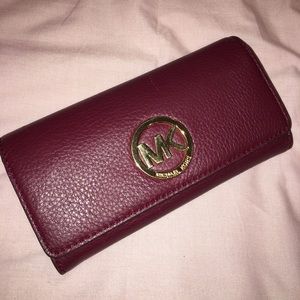 Michael Kors Wallet. Beautiful Condition!